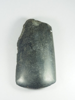 fragmentiertes Steinbeil (Dechsel)