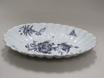 Ovale Schale mit gewelltem Rand