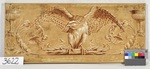 Sockeltapete mit ein Blitzbündel ergreifenden Adler