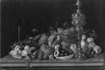 Früchtestillleben mit Akeleipokal