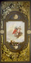 Drei schwebende Putten, eingerahmt von Laubwerk