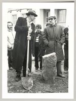 Joseph Beuys, Tag der Pflanzung des 1. Baumes, Fotodokumentation "7000 Eichen", documenta 7