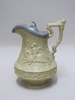 Krug mit Ritterturnier